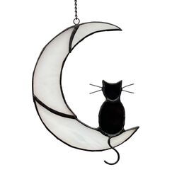 Schwarze Katze Dekor auf weißem Mond Buntglas Fenster hängende Sonnenfänger für Fenster Paneele Sonnenfänger Halloween Ornament Dekoration Gedenkgeschenk für Liebhaber Katze Verlust