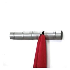 Umbra Flip 5 Garderobenhaken - Moderne, Schlichte und Platzsparende Garderobenleiste mit 5 Beweglichen Haken für Jacken, Mäntel, Schals, Handtaschen und Mehr, Nickel