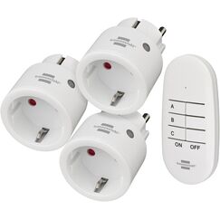 Brennenstuhl Comfort-Line Funksteckdosen-Set Mini 3+1, 3er Funkschalt-Set (Innenbereich, mit Handsender und erh&ouml;htem Ber&uuml;hrungsschutz) wei&szlig;