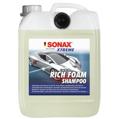 SONAX XTREME RichFoam Shampoo (5 Liter) mit kraftvoller Schmutzlösung und fruchtigem Berry-Duft für das komplette Fahrzeug | Art-Nr. 02485000