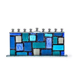 Chanukka Menora aus Glas - Blau und Weiß Menorah Hanukkah - Western Wall/Kotel - Passend Für Alle Standard Chanukka Kerzen - Handgefertigte Menorah aus Bemaltem Glas