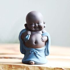 Kingzhuo Kleine süße Buddha-Statue aus Keramik, Mönch-Figur, kreative Baby-Bastelpuppen, Ornamente, Geschenk, klassische chinesische feine Keramik, Tee-Zubehör, 10 cm hoch (6x10 cm)
