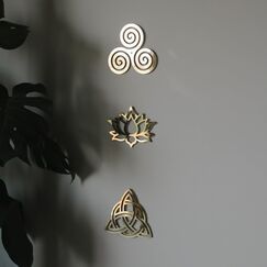 orenda design Wandkunst, Motiv: Heilige Geometrie, Gold, 3 Stück (Triskelion-Lotus-Blume-Triquedra), Zen, Heimdekoration, Yoga, Meditation, Wandkunst, spirituelles Geschenk (Art3)