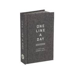 Charcoal Canvas One Line a Day: A Five-Year Memory Book