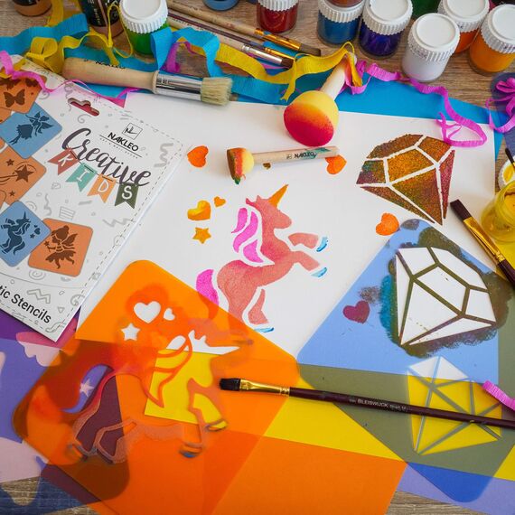 NAKLEO Schablonen Malen für Kinder, 8 Stück Set 15x15cm Feen Sagen, Kinder Kreatives Zeichenschablonen, Kunststoff Wiederverwendbar Malschablone DIY Handwerk, Papier Wand Holz Stoff