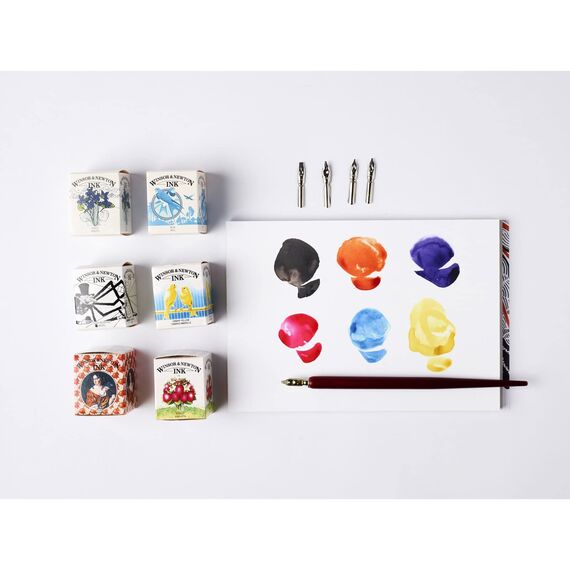 Winsor & Newton 1090093 Kalligraphie Set Henry, 8 Zeichentusche in 14ml Flaschen, funkelnde Farben mit hervorragender Transparenz für Pinsel, Kalligrafiefeder oder Airbrush