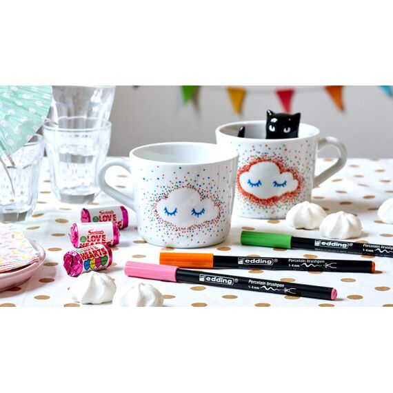 edding 4200 Porzellanpinselstift - pink - 1 Stift - Pinselspitze 1-4 mm - Filzstift zum Beschriften u. Dekorieren von Keramik, Porzellan - spülmaschinenfest, lichtechte Tinte, schnell trocknend