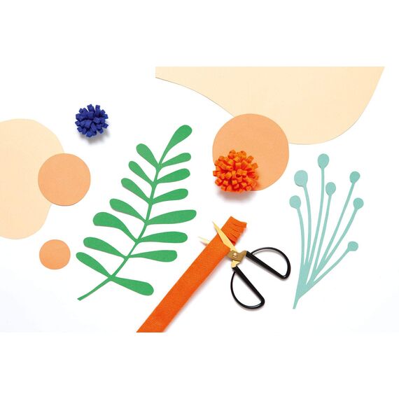 folia 776 - Bastelschere, gold, ca. 14,5 cm lang, zum filigranen Schneiden von Papier, Karton, Stoff, Pflanzen, Wolle, Garn, usw.