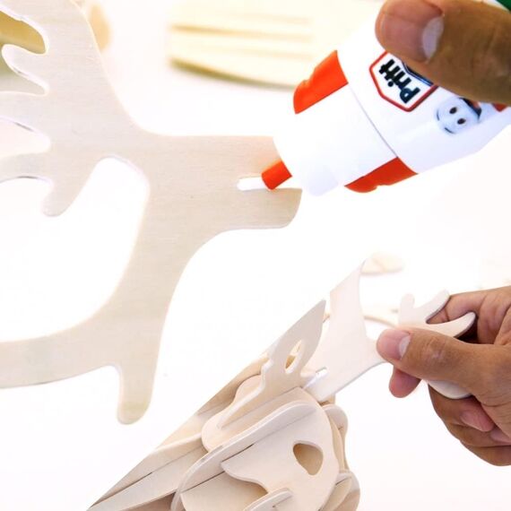 Pritt Bastelkleber, transparent trocknender Alleskleber für Zuhause, Schule oder Büro, weißer Bastelkleber für Kinder, 6-er Pack (6x100g)