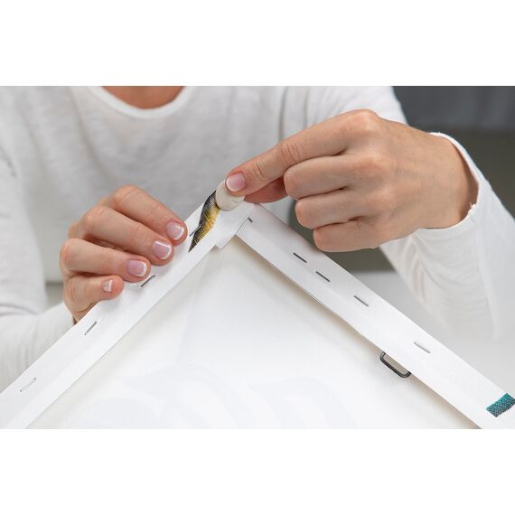 UHU patafix, wieder ablösbare und verwendbare Klebepads, weiß, 80 Stück