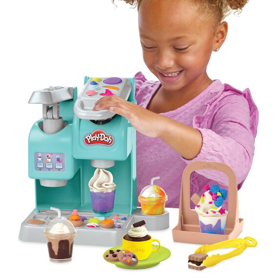 Play-Doh Kitchen Creations Knetspaß Café, Bastel-Set mit Spielzeug-Kaffeemaschine mit 20 Accessoires und 8 Dosen zweifarbige Knete, kreatives für Kinder ab 3 Jahren