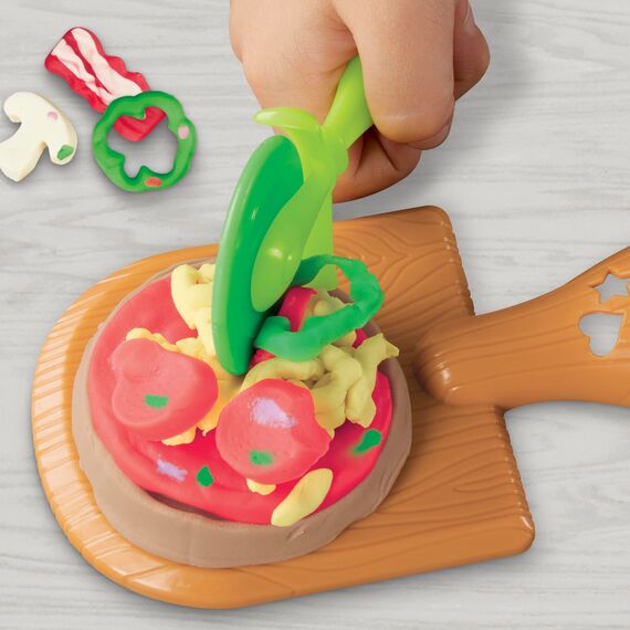 Play-Doh Kitchen Creations Pizzabäckerei, 4 x 57g Dosen und 2 x 28g Dosen Knetmasse, Bastel-Set mit Küche und Werkzeuge zum Backen und kreativen Spielen, für Kinder ab 3 Jahren