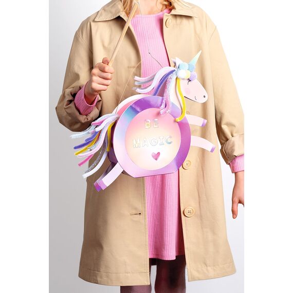 folia 94202 - Laternen Bastelset SWEET RAINBOW, ca. 10 x 23 x 33 cm - Bastelmaterial für eine Laterne, gestaltbar als Einhorn oder Regenbogen