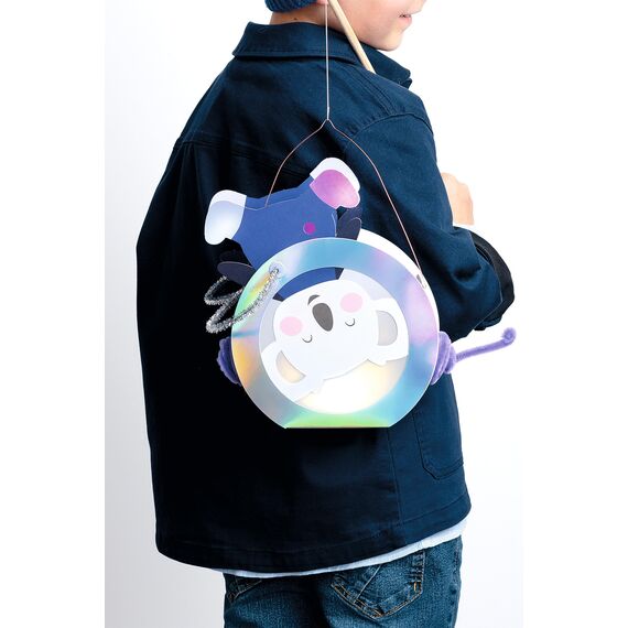 folia 94205 - Laterne Bastelset SPACE SAFARI, ca. 10 x 23 x 33 cm - Bastelmaterial für eine Laterne, gestaltbar als Koala oder Tiger