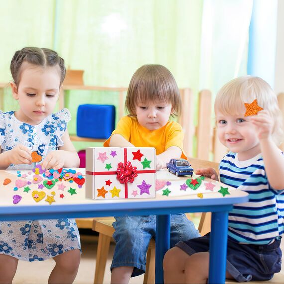 JULBEAR Glitzernde Schaumstoff Aufkleber, 300 Stück Bunte Sterne Herz Sticker Kinder Moosgummi Glitzer Basteln Selbstklebende Sterne Herz Glitzer Sticker DIY Filz Aufkleber für Party Dekoration