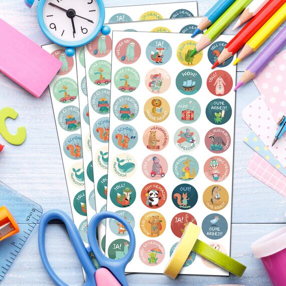 1600 Stück Tier Belohnungsaufkleber, 25mm Motivationsaufkleber für Kinder, 32 Muster Selbstklebende Lehrer Belohnung Aufkleber, Deutsch Belohnungssticker Reward Stickers Tieraufkleber für Lehrerbedarf
