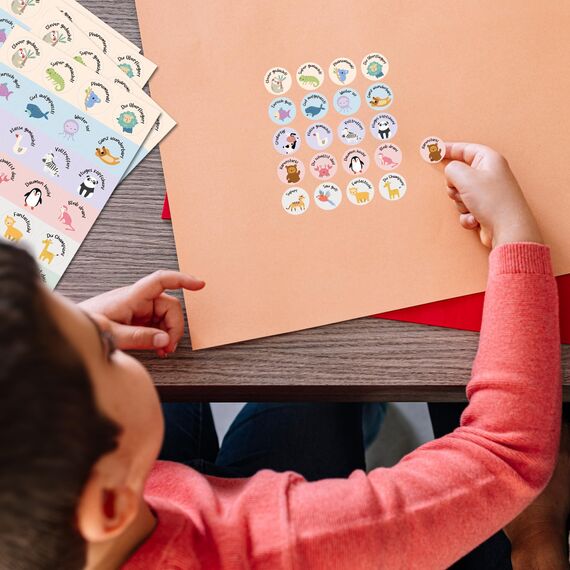 1600 Stück Tier Belohnungsaufkleber, 25mm Motivationsaufkleber für Kinder, 32 Muster Selbstklebende Lehrer Belohnung Aufkleber, Deutsch Belohnungssticker Reward Stickers Tieraufkleber für Lehrerbedarf