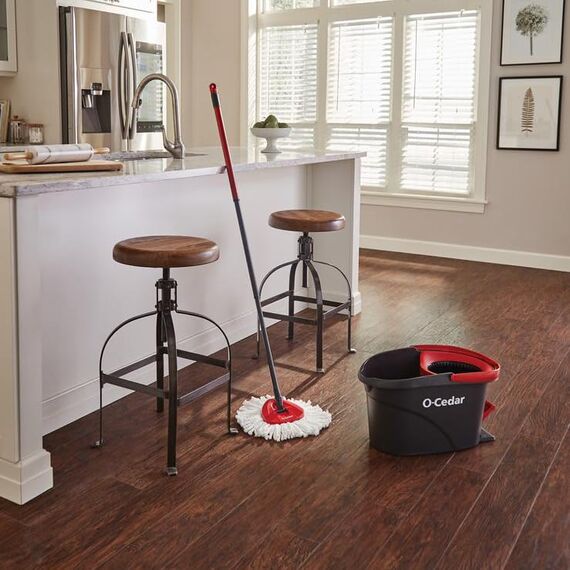 O-Cedar Mop und Eimer Frustfreie Verpackung Microfiber Floor Cleaning System Spin Mop and Bucket with 4 Extra Refills