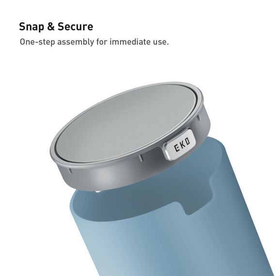 EKO Mini Tischmülleimer mit Schwingdeckel, 1,5 Liter Kosmetikeimer, kleiner Schreibtisch-Mülleimer, runder Tischabfalleimer für Büro, Bad, Schreibtisch, Schlafzimmer (Blau)