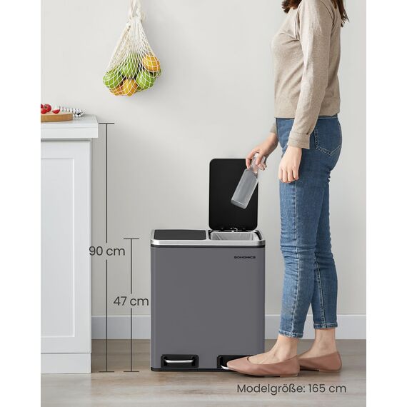 SONGMICS Mülleimer Küche, 2 x 15 Liter, Mülltrennsystem 2 Fächer, inklusive 15 Müllbeutel, Abfalleimer, Treteimer, recycelbare Abfälle, Biomüll, Softclose-Deckel, mattgrau LTB030G01