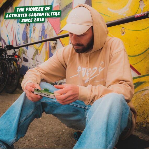 PURIZE Aktivkohlefilter Xtra Slim Size Set - 50 Filter + 1 Sticker - Xtra Slim Size premium Filter - Aktivkohle auf Kokosnuss-Basis (weiß)
