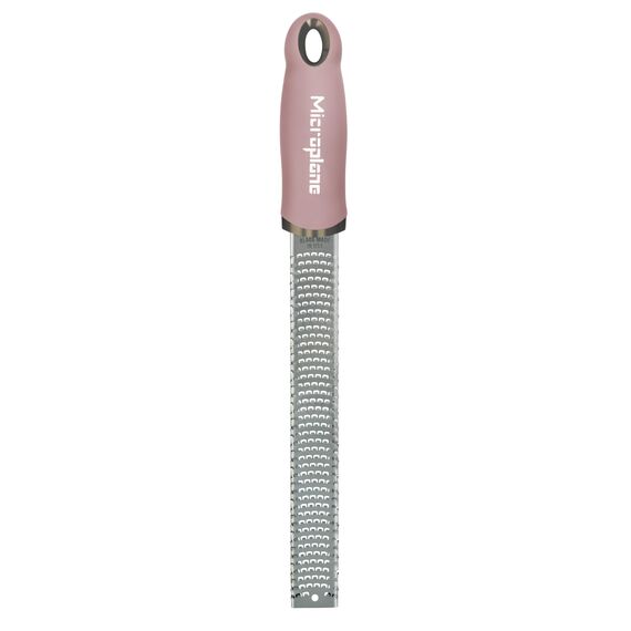 Microplane Zester Küchenreibe in Altrosa für Zitrusfrüchte, Parmesan, Ingwer, Schokolade & Muskatnuss mit feiner Edelstahlklinge - Made in USA