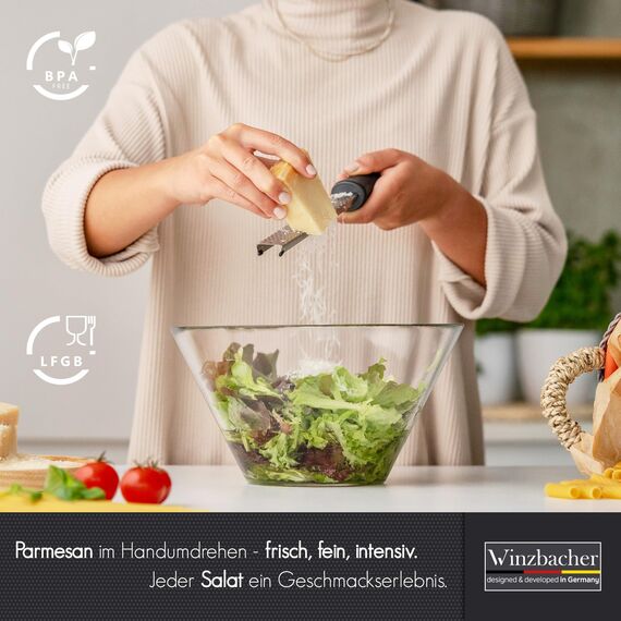 Winzbacher - Premium Zester Reibe I Parmesanreibe, Zitronenreibe, Muskatnuss Reibe, Ingwerreibe u.v.m. I rasiermesserscharfe Edelstahl Klinge I Spülmaschinenfest I inkl. Schụtz & Reinigungsbürste