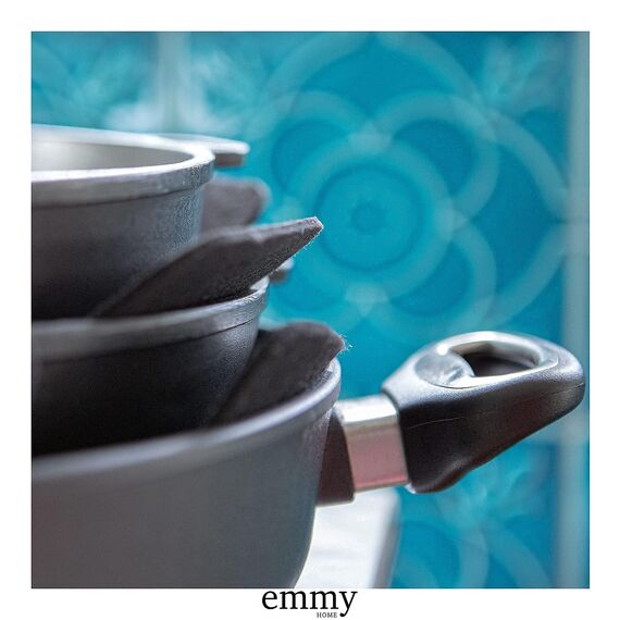 Emmy Home Pfannenschoner 10 er und Untersetzer Rund für Gläser 12er Set - Pfannenschutz Filz 38 cm Extra Dicke Topfuntersetzer Stapelschutz Anpassbare Größe Topfschoner Set