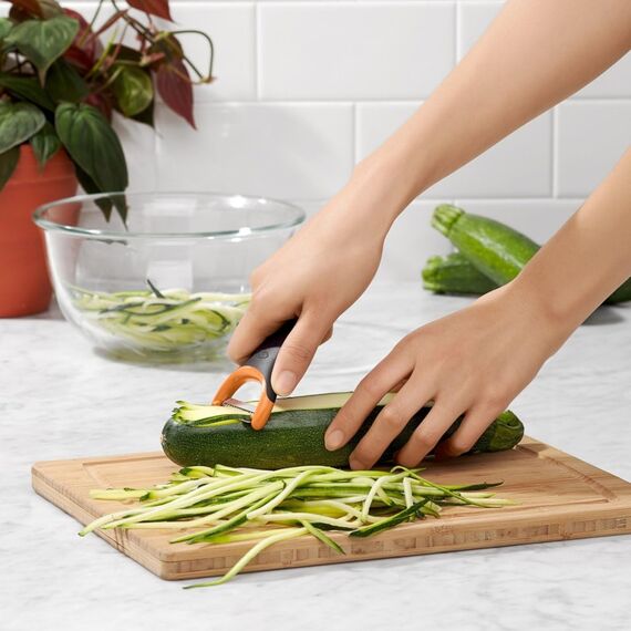 OXO Good Grips 3-teiliges Schäler-/Peeler-Set mit Edelstahlklingen