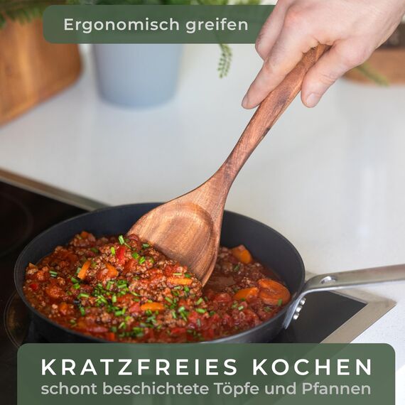 WALDWERK Küchenhelfer Set aus Holz - 9-Teilig Mit Grillzange, Schneebesen, Pfannenwender, Löffel und Nudelschöpfer - Kochutensilien