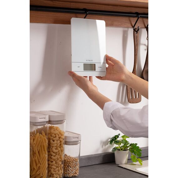 NUTRI FIT Wiederaufladbare Digitale Küchenwaage, USB-Type C Elektronische Lebensmittelwaage, Breites Gehartes Glas Wiegeplattform, Hinterbeleuchtetes LCD, 11lb/5kg, Back- & Kochwaage, Weiss