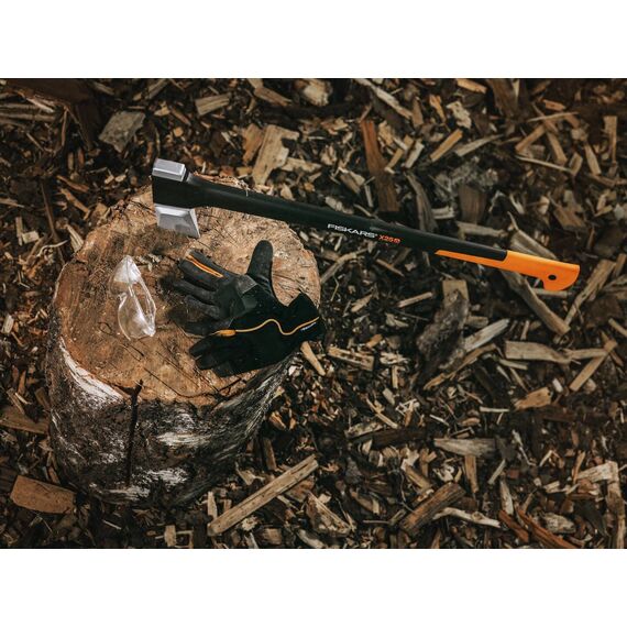 Fiskars Spaltaxt, Inklusive Klingen- und Transportschutz, Länge: 72 cm, Antihaftbeschichtet, Hochwertige Stahl-Klinge/Glasfaserverstärkter Kunststoff-Stiel, Schwarz/Orange, X25–XL, 2,4 kg, 1015643