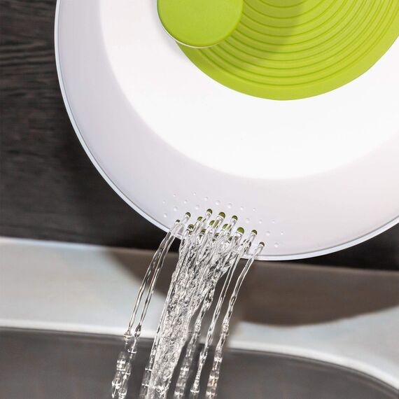 Westmark Salatschleuder, Fassungsvermögen: 4,4 Liter, ø 23,5 cm, Kunststoff, BPA-frei, Spinderella, Farbe: Transparent/Weiß/Grün, 2430224A