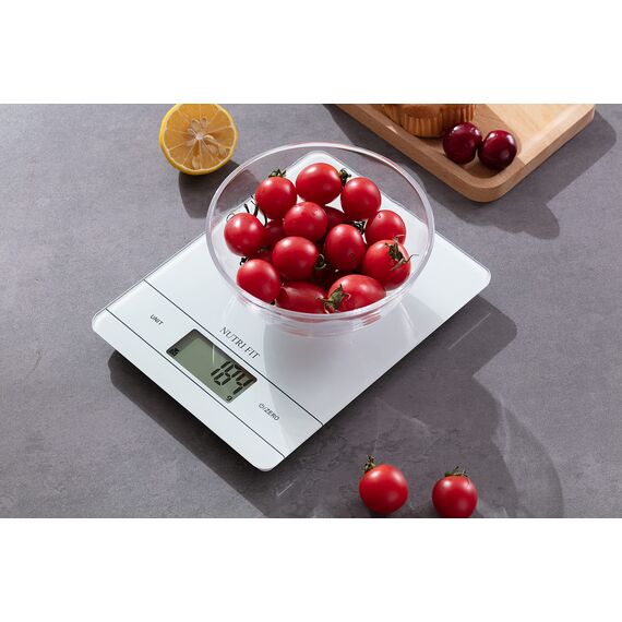 NUTRI FIT Wiederaufladbare Digitale Küchenwaage, USB-Type C Elektronische Lebensmittelwaage, Breites Gehartes Glas Wiegeplattform, Hinterbeleuchtetes LCD, 11lb/5kg, Back- & Kochwaage, Weiss
