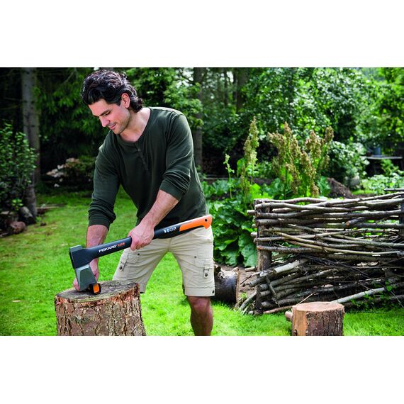 Fiskars Axt- und Messerschärfer, Keramik- Schleifkopf/Gehäuse aus glasfaserverstärktem Kunststoff, Schwarz/Orange, Xsharp, 1000601