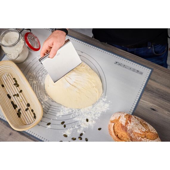 RÖSLE Back- und Arbeitsmatte Silikon, Hochwertige Teigmatte als Unterlage mit Maßen, rutschfest, hitzebeständig und wiederverwendbar, Silikon, spülmaschinengeeignet, Weiß