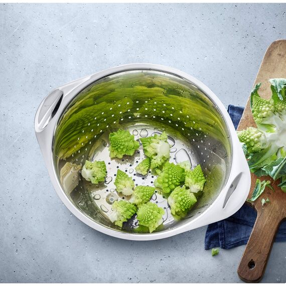 WMF Gourmet Sieb Edelstahl 24 cm, Seiher mit großen Löchern, Nudelsieb, Küchensieb, Cromargan Edelstahl, spülmaschinengeeignet