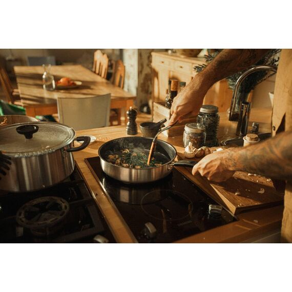 Fiskars Pfannenwender, Länge: 29 cm, Kunststoff/Silikon, Functional Form, Schwarz/Orange, 1027300