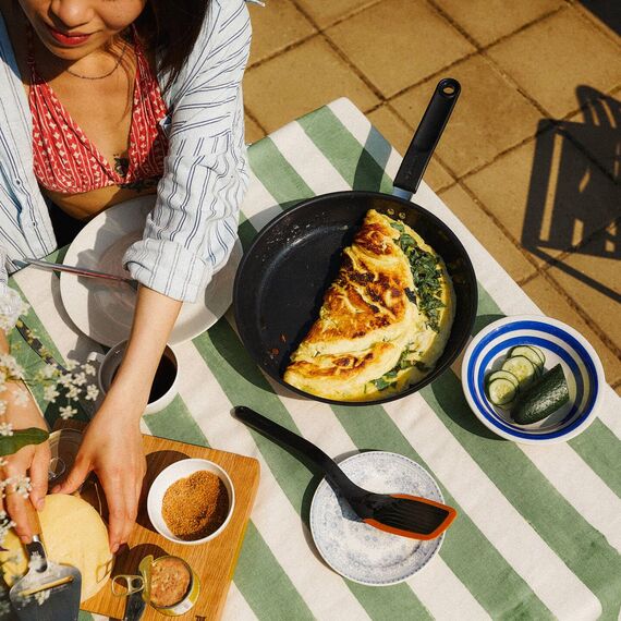 Fiskars Pfannenwender, Länge: 29 cm, Kunststoff/Silikon, Functional Form, Schwarz/Orange, 1027300