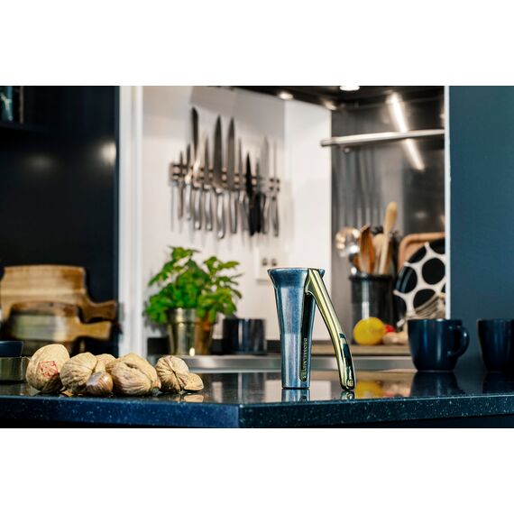 Drosselmeyer Prämie Design Nussknacker - Effektiv auf alle Größen von Nüssen mit minimalem Aufwand Heavy Duty Walnussknacker - Sehr Stark und Robust - Entworfen und hergestellt in Schweden