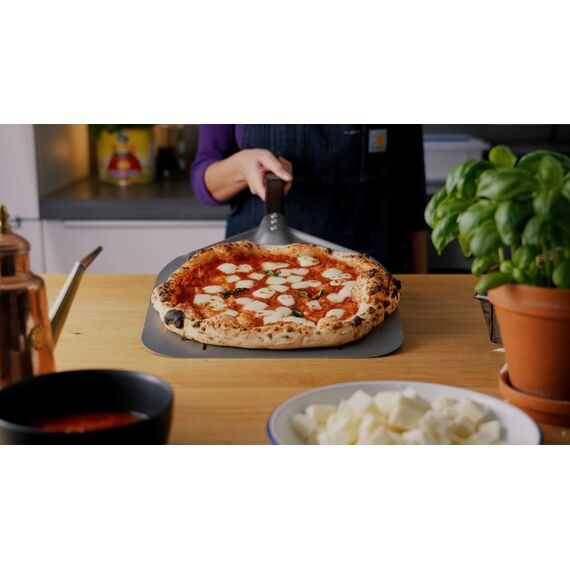 AMZBBQ® Premium Pizzaschieber - 40 x 40 x 76 cm Perforierte Pizzaschaufel aus Harteloxiertem Aluminium zum Leichten Gleiten auf Pizzastein - Grill Zubehör Geschenk für Männer