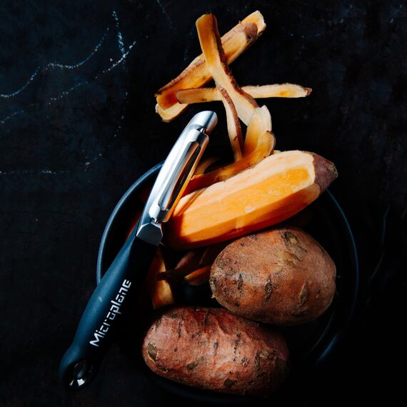 Microplane Profi-Schäler mit Doppelklinge in Edelstahl für Rechtshänder und Linkshänder