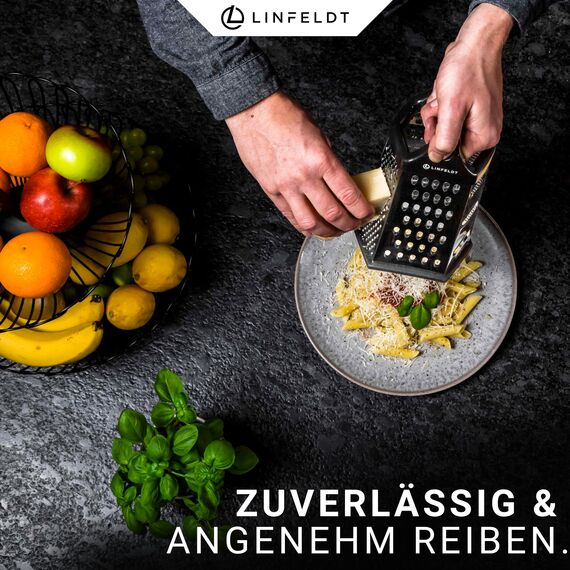 LINFELDT 6-Kant Reibe Edelstahl Küchenreibe mit Behälter - Rostfrei Spülmaschinengeeignet 23x14cm Multi Reibe Küche - Küchenreibe mit Auffangbehälter & Griff