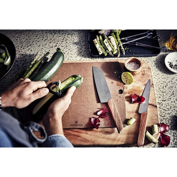 Victorinox Universalschäler Duo Pack für Obst und Gemüse - Extra scharf - Zackenschliffklinge/Zweischneidig - Ergonomischer Griff - Limited Edition Hellorange