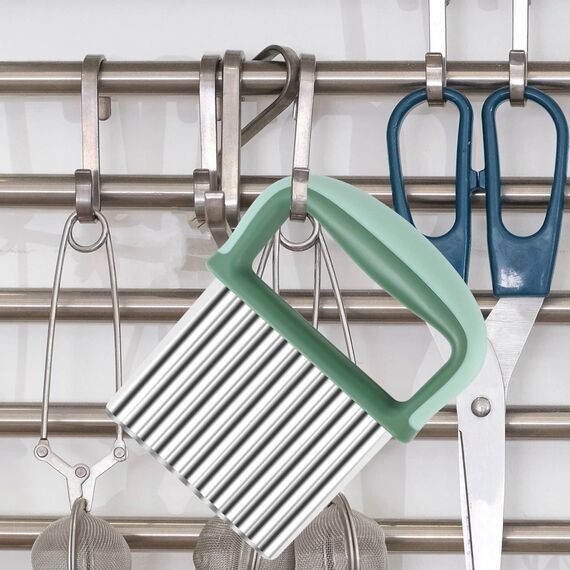 Yoosso Kartoffel Wellenmesser, Edelstahl Wellenschnitt Gemüse Wellenschneider mit Griff&Schützendem Kartoffelschneider Werkzeug für Obst Salat Butter(Grün)