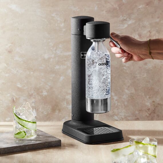 Aarke PET-Flasche für Wassersprudler Carbonator 3, BPA-frei mit Details in Edelstahl, 1000ml