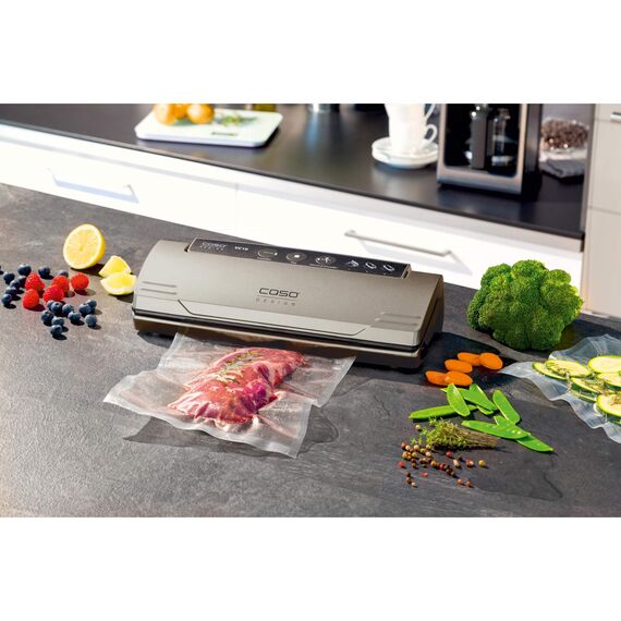 CASO VC 10 Sonderedition - Vakuumierer mit umfangreichem Zubehör, Testurteil Sehr Gut, inkl. 50 Profi-Folienbeutel und 2 Profi-Folienrollen, Silber