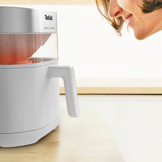 Tefal Easy Fry Infrared Heißluftfritteuse, bis zu 99% weniger Fett, Infrarottechnologie, 7 Liter, digitales Bedienfeld, Sichtfenster, Auto-Off, Warmhaltefunktion, spülmaschinenfest, Weiß, EY831GE0