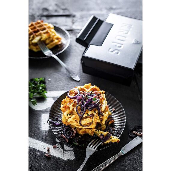 Krups Waffeleisen FDK251, Doppelwaffeleisen, 2 Belgische Waffeln gleichzeitig, Antihaftbeschichtete Platten, für rechteckige, sicher dank isoliertem Griff, 850W, 6x12x12cm, Schwarz