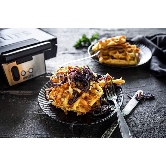 Krups Waffeleisen FDK251, Doppelwaffeleisen, 2 Belgische Waffeln gleichzeitig, Antihaftbeschichtete Platten, für rechteckige, sicher dank isoliertem Griff, 850W, 6x12x12cm, Schwarz